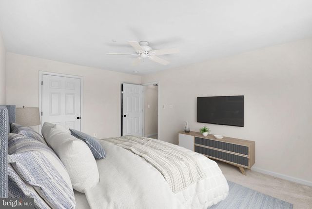 43374 GREYSWALLOW TER, Ashburn, VA 20147