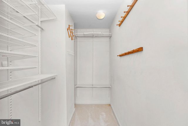 43374 GREYSWALLOW TER, Ashburn, VA 20147