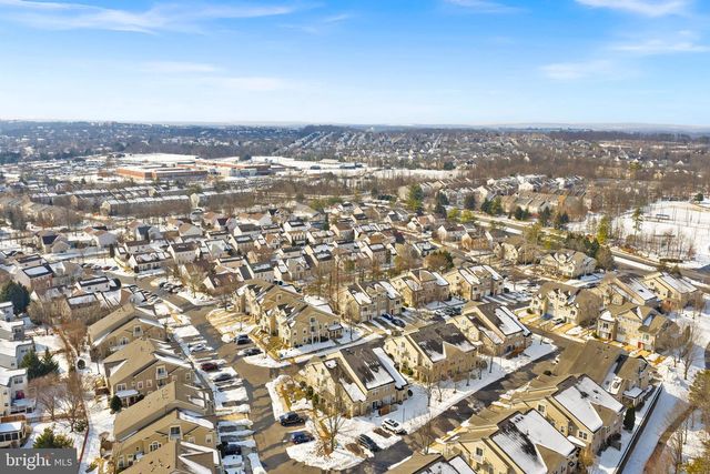 43374 GREYSWALLOW TER, Ashburn, VA 20147