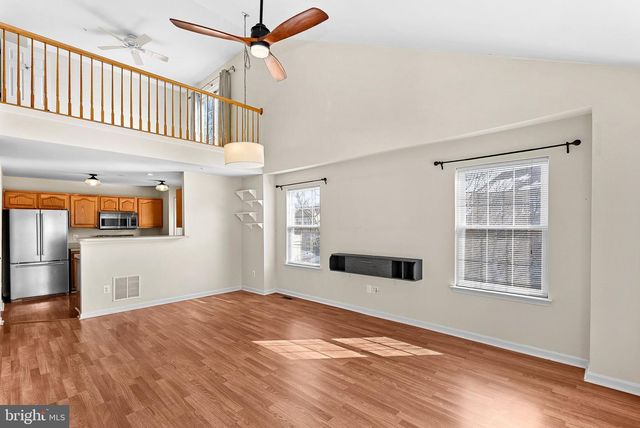 43374 GREYSWALLOW TER, Ashburn, VA 20147