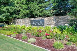 10001 Woodcreek Oaks Blvd #1811, Roseville, CA 95747