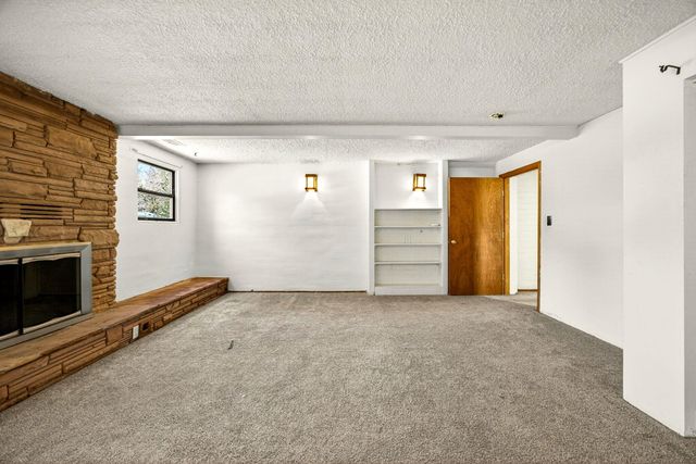 968 Garden Way, Ashland, OR 97520