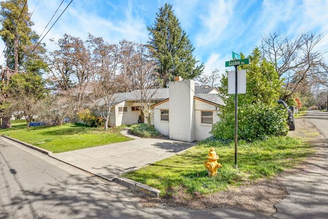 968 Garden Way, Ashland, OR 97520