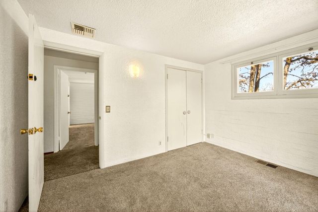 968 Garden Way, Ashland, OR 97520