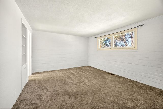 968 Garden Way, Ashland, OR 97520