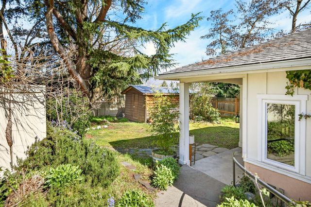 968 Garden Way, Ashland, OR 97520