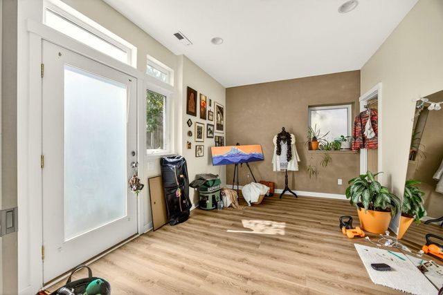 968 Garden Way, Ashland, OR 97520