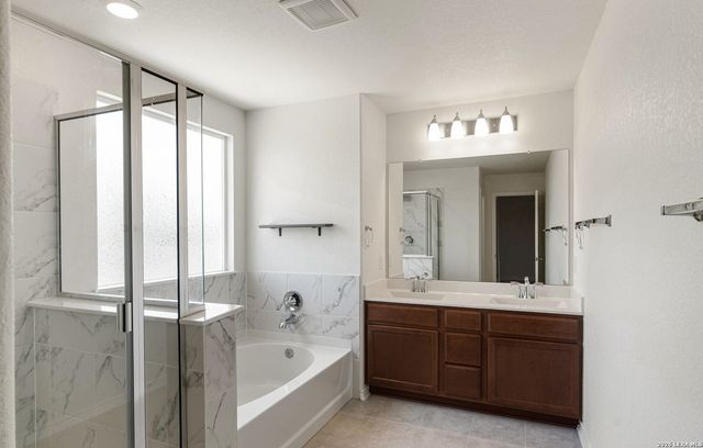 7932 Broussard, San Antonio, TX 78253