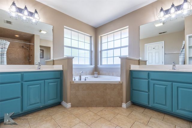 2102 OLD IRONSIDES Road, Abilene, TX 79601
