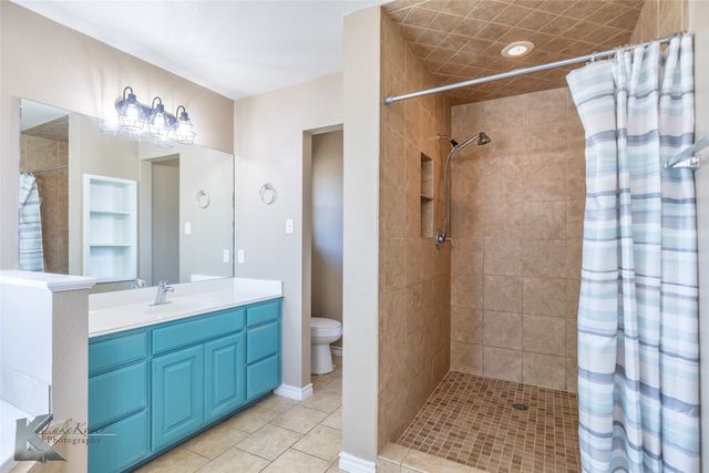 2102 OLD IRONSIDES Road, Abilene, TX 79601