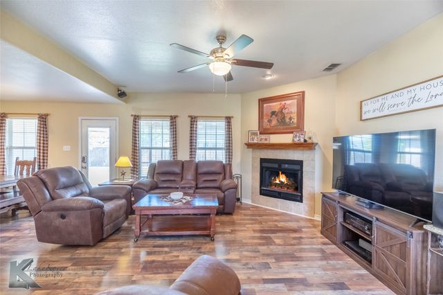 2102 OLD IRONSIDES Road, Abilene, TX 79601