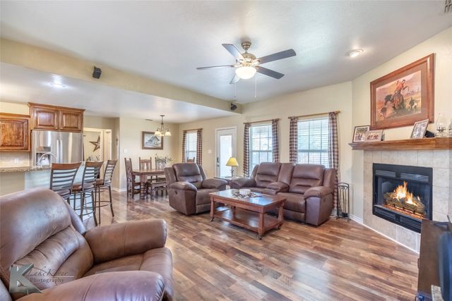 2102 OLD IRONSIDES Road, Abilene, TX 79601