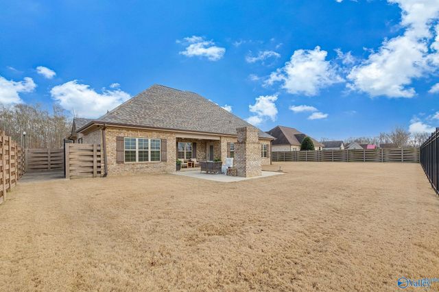 17173 Lochton Drive, Athens, AL 35613