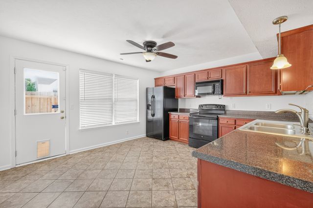 407 Arapaho Dr, Murfreesboro, TN 37128