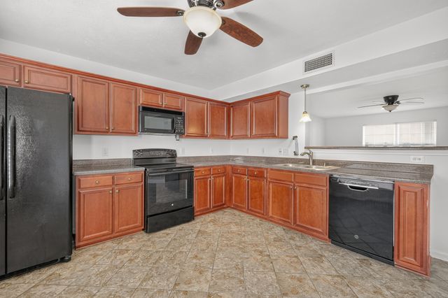 407 Arapaho Dr, Murfreesboro, TN 37128