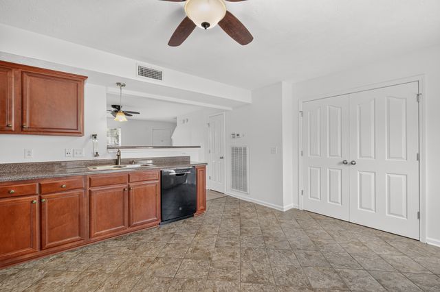 407 Arapaho Dr, Murfreesboro, TN 37128