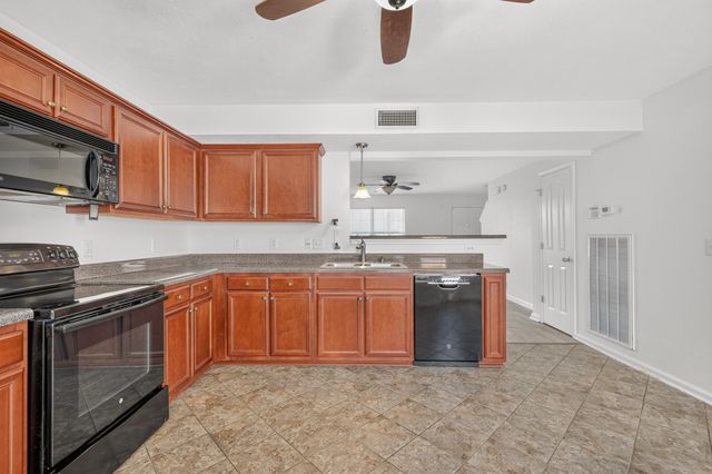407 Arapaho Dr, Murfreesboro, TN 37128
