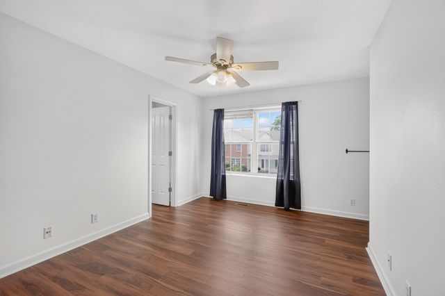 407 Arapaho Dr, Murfreesboro, TN 37128