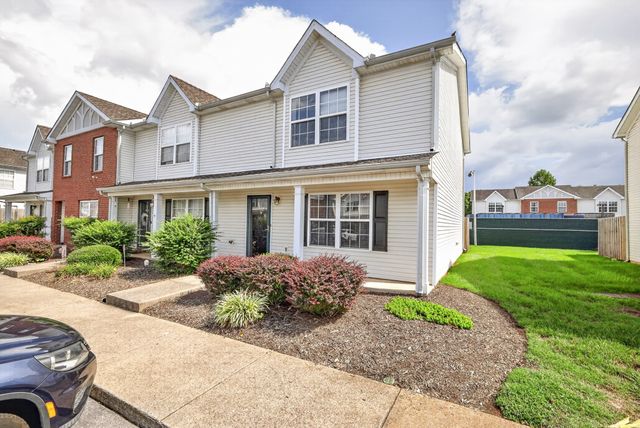 407 Arapaho Dr, Murfreesboro, TN 37128