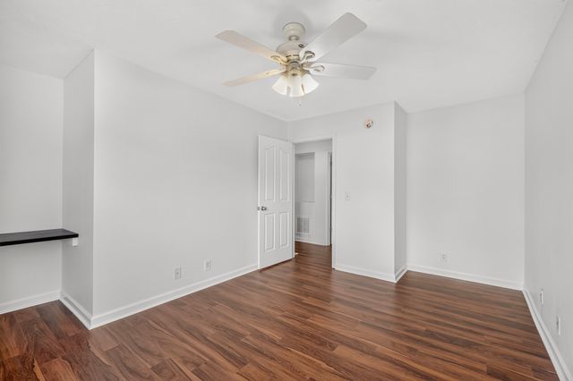 407 Arapaho Dr, Murfreesboro, TN 37128