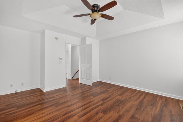 407 Arapaho Dr, Murfreesboro, TN 37128
