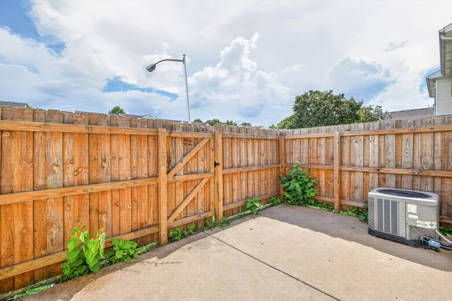 407 Arapaho Dr, Murfreesboro, TN 37128