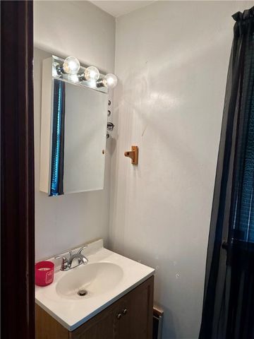 160 Sawyer Street, Rochester, NY 14619