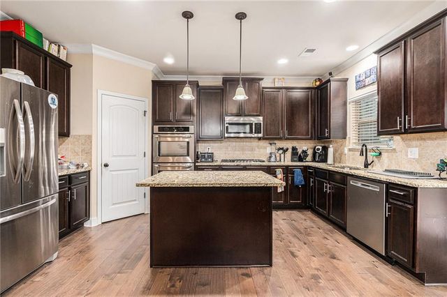 1829 Global Drive, Mcdonough, GA 30252