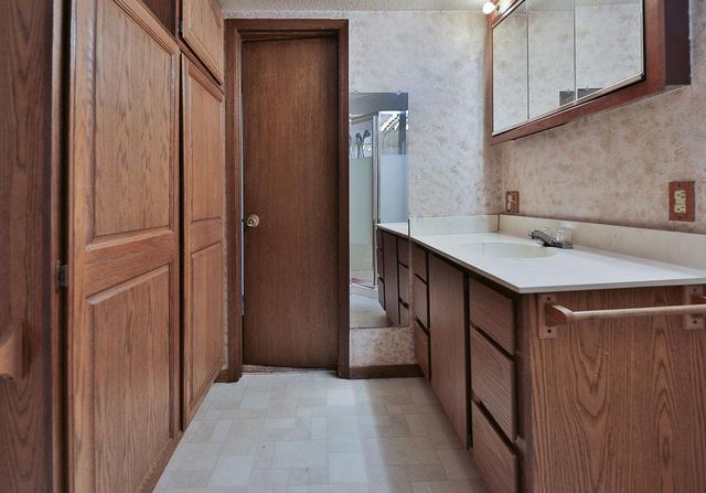 1011 14th Street S, Fargo, ND 58103