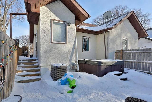 1011 14th Street S, Fargo, ND 58103