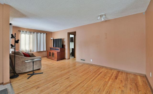 1011 14th Street S, Fargo, ND 58103