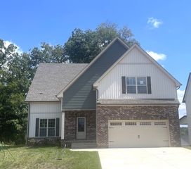 709 Eva Agnes Avenue, Clarksville, TN 37042