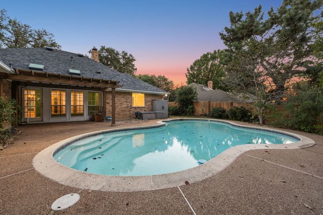 2954 Trail Lake Drive, Grapevine, TX 76051