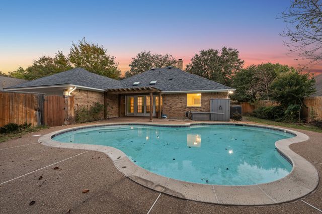 2954 Trail Lake Drive, Grapevine, TX 76051
