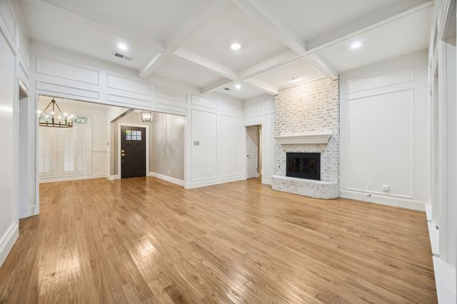 2954 Trail Lake Drive, Grapevine, TX 76051