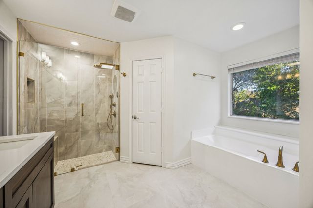 2954 Trail Lake Drive, Grapevine, TX 76051