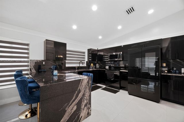 14471 SW 136th Place, Miami, FL 33186