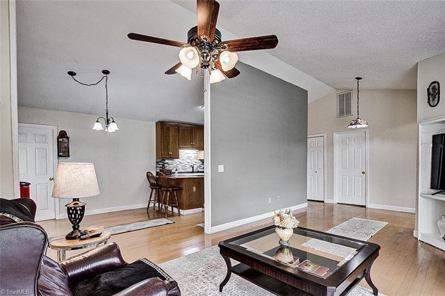 324 Deerfield Country Road, Randleman, NC 27317