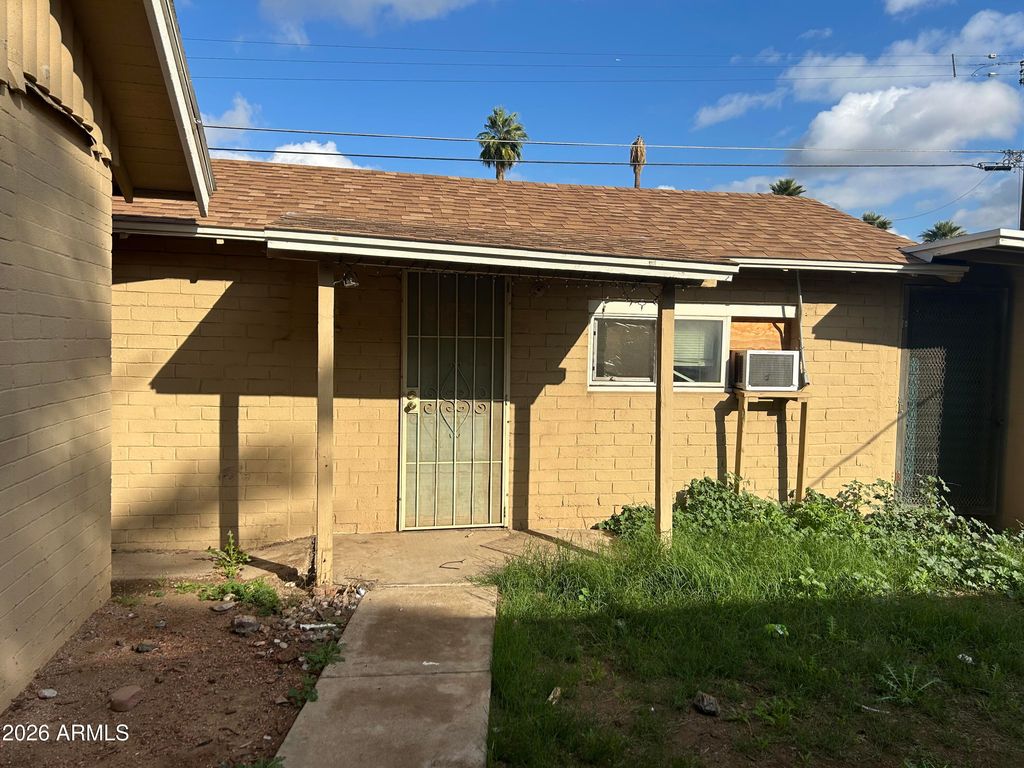2926 W GRANADA Road 2, Phoenix, AZ 85009