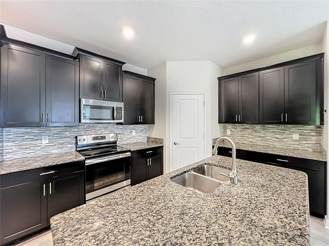 10066 LOVEGRASS LANE, Orlando, FL 32832