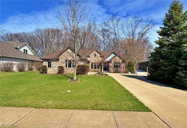 6340 Mallard Creek Run, Lorain, OH 44053