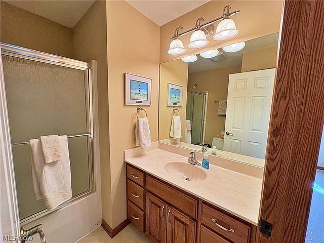 6340 Mallard Creek Run, Lorain, OH 44053