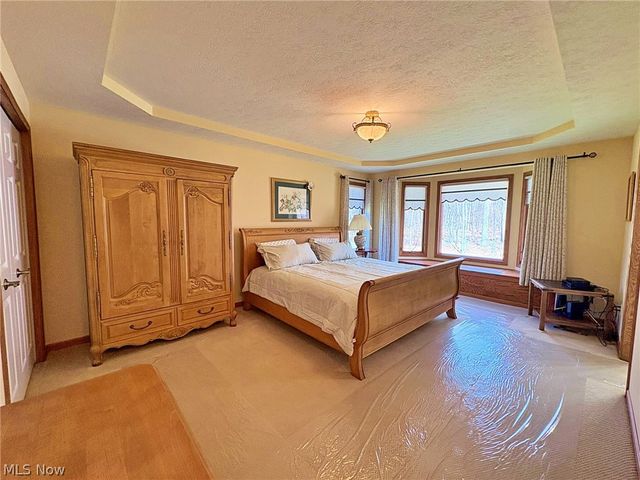 6340 Mallard Creek Run, Lorain, OH 44053