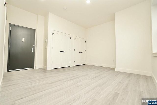 536-540 Central Avenue 503, Newark, NJ 07107