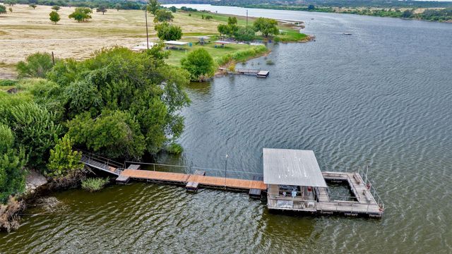 107 Taylor DR, Spicewood, TX 78669