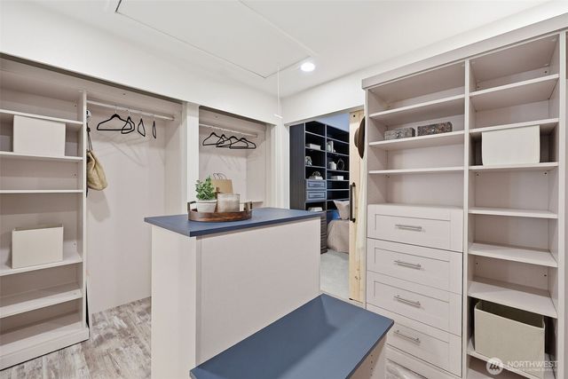 1827 218th Place NE, Sammamish, WA 98074