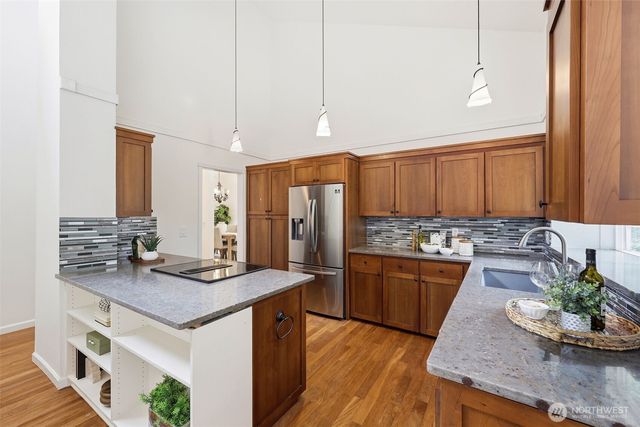 1827 218th Place NE, Sammamish, WA 98074