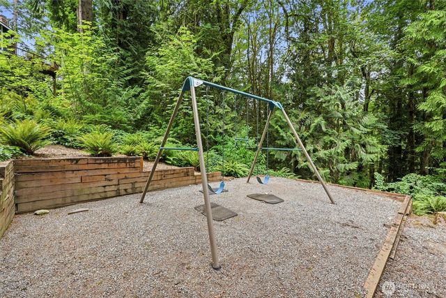 1827 218th Place NE, Sammamish, WA 98074