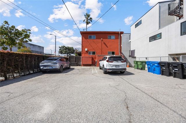 502 Westminster, Venice, CA 90291