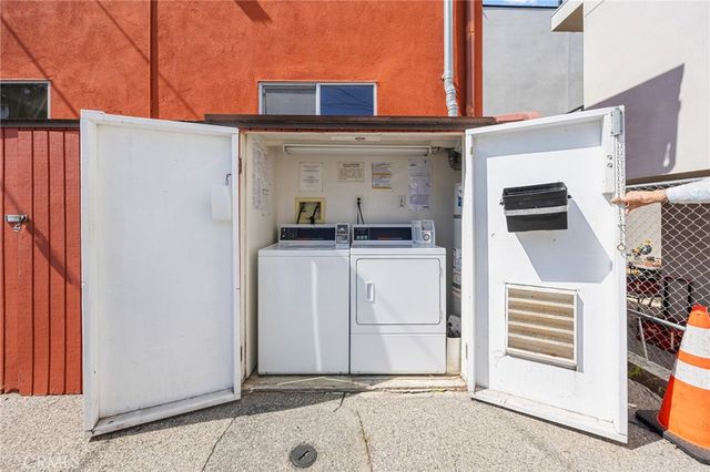 502 Westminster, Venice, CA 90291